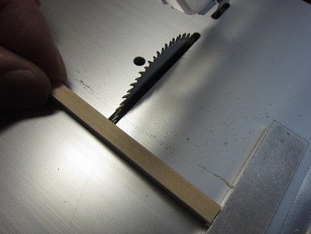 �O�A�g���X�S��