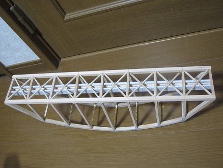 �O�A�g���X�S��