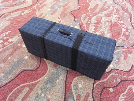 �O�A�g���X�S��