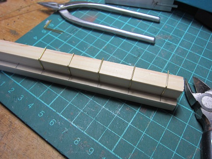 �O�A�g���X�S��