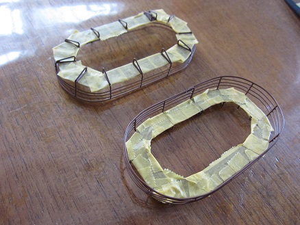 �O�A�g���X�S��