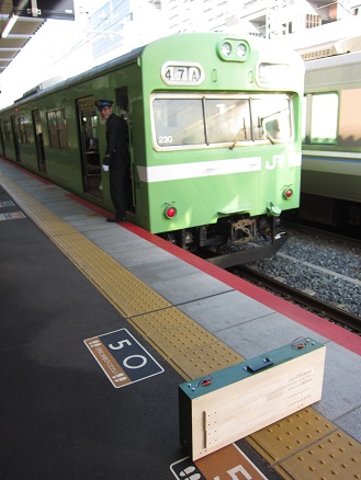 ��m�q���Q