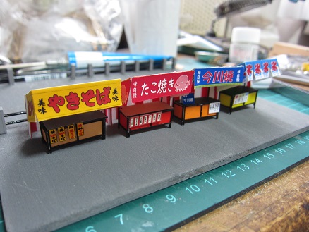 ��m�q���Q